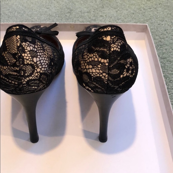 Lace shoes - Picture 3 of 3